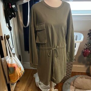 Olive Green Long Sleeve Sweatshirt Dress with Pocket